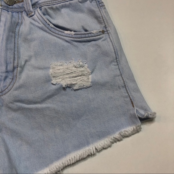 NWOT Zara High Rise Distressed Cutoff Jean Shorts - Picture 3 of 9